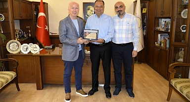 BAŞKAN DİNÇER, ECZACI ODASI BAŞKANI KARAARSLAN’I AĞIRLADI