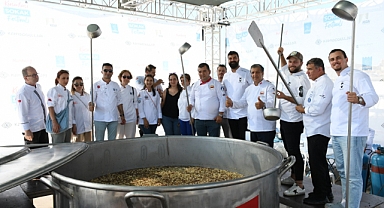 SOKAK FESTİVALİNİN DEV KAZANI BU KEZ DAYANIŞMA İÇİN KAYNADI