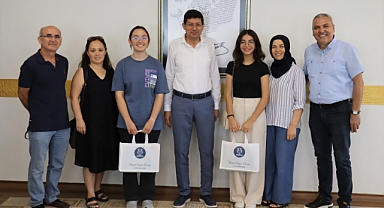 LGS Türkiye birincilerine Başkan Özcan’dan ödül