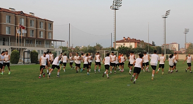 Nazillispor F.K idmanlara başladı