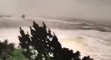 KAFKAMETLER GEMİŞİ BATTI 1 KİŞİ HAYATINI KAYBEDERKEN 11 KİŞİ KAYIP