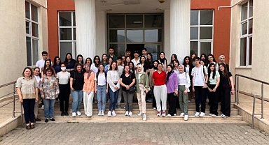 Manisa Mesleki ve Teknik Anadolu Lisesi Öğrencileri, Sağlık Bilimleri Fakültesini Ziyaret Etti