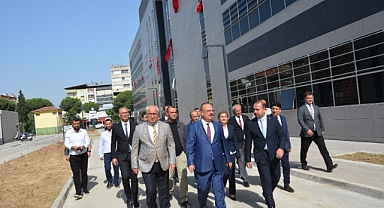 Vali Canbolat, yapımı tamamlanan Sağlık Kompleksini inceledi