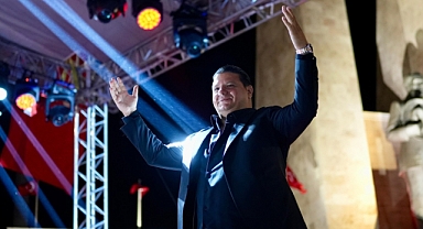 Zafer Bayramında Kubat söyledi Didim eğlendi 