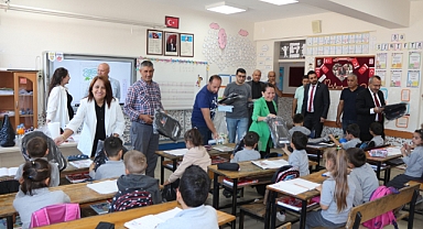 TKDK AYDIN OKUL ÇANTASI DAĞITIMINI TAMAMLADI