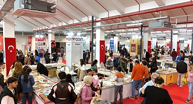 AYDIN KİTAP FUARI’NA YÜZ BİNE YAKIN ZİYARETÇİ KATILDI