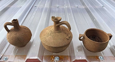 Roma Dönemine ait çömlekler bulundu