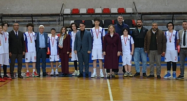 NAZİLLİ BÜYÜK TURNUVAYA EV SAHİPLİĞİ YAPTI