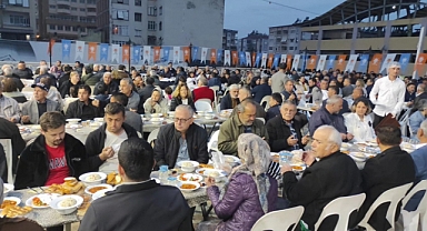 AK PARTİ'DEN VEFA İTFARI