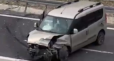 Direksiyon hakimiyetini kaybetti bariyerlere vurdu