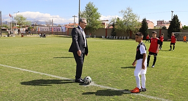 BAŞKAN TETİK’TEN GENÇ SPORCULARA TAM DESTEK