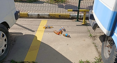 Otogar’a idrar şişeleri attılar