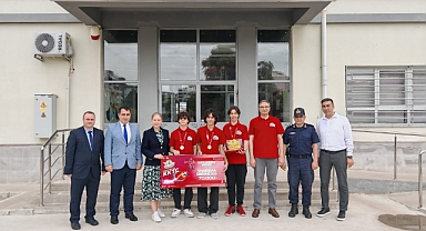 Nazilli'nin Gururu “WOBBLY TABLE” Takımına Protokolden Ziyaret