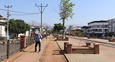 Nazilli Belediyesi tarihi Gıdı Gıdı yolunu temizledi