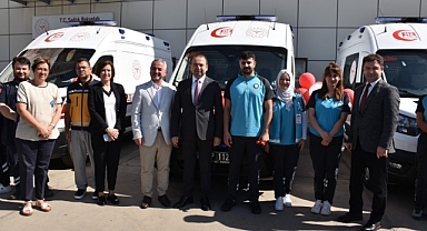 AYDIN İL SAĞLIK MÜDÜRLÜĞÜNE 3 YENİ AMBULANS