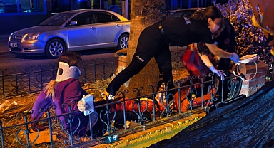 Alkollü Motosiklet sürücüsü virajı alamadı