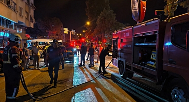 SEYİR HALİNDEKİ ARAÇ ALEV TOPUNA ÖNDÜ