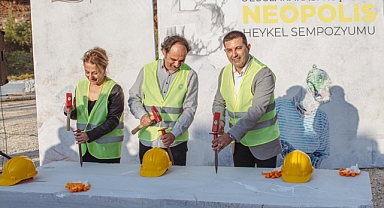 5’İNCİ ULUSLARARASI KUŞADASI NEOPOLİS HEYKEL SEMPOZYUMU BAŞLADI