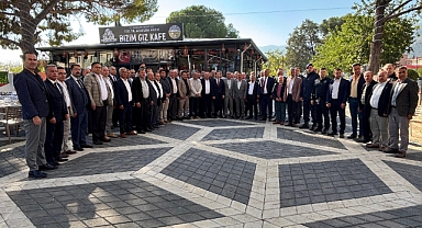 Bozdoğan Belediye Reisi Galip Özel, Muhtarlarla Kahvaltıda Bir Araya Geldi