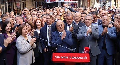 CHP'DE SAATÇİ GÖVDE GÖSTERİSİ YAPTI