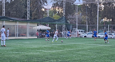 KUŞADASI BELEDİYESİ ‘GÖREV ŞEHİTLERİ KUPASI’ HALI SAHA FUTBOL TURNUVASI BAŞLADI