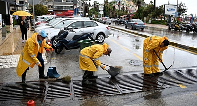KUŞADASI BELEDİYESİ’NDE SAĞANAK SEFERBERLİĞİ