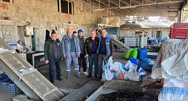 Başkan Özel’den zeytinyağı fabrikasına ziyaret