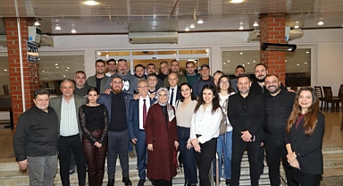 BAŞKAN TETİK GAZETECİLER ONURUNA YEMEK VERDİ
