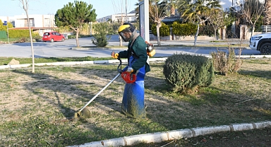 KUŞADASI BELEDİYESİ’NDEN BAKIM HAMLESİ: UZUN SÜREDİR İHMAL EDİLEN PARKLAR YENİLENİYOR