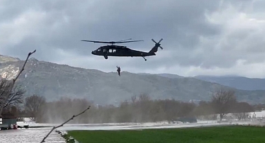 Bir hafta kurtarılmayı bekledi   