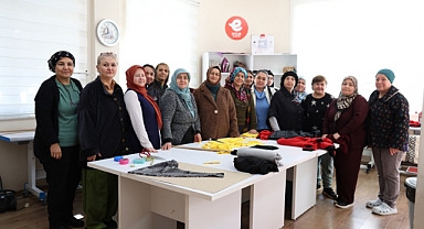 EFELER’DE KADINLAR ÜRETEREK GÜÇLENİYOR