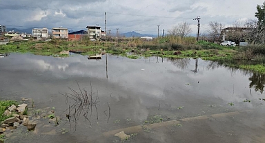 Nazilli'de mahalle sular altında kaldı, ekipler anında müdahale etti   