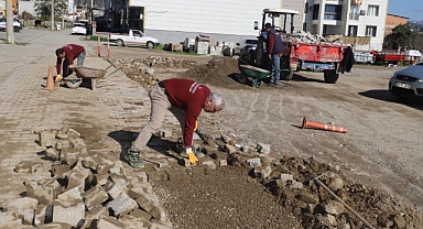 Nazilli’de yol seferberliği, bozulan parkeler yenileniyor   