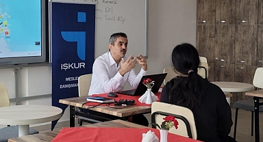 Öğrencilere meslek seçiminin önemi anlatıldı   