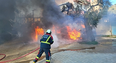 OTOMOBİLLER CAYIR CAYIR YANDI