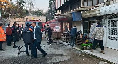 Yangında Bobinaj Dükkanı Kullanılamaz Hale Geldi