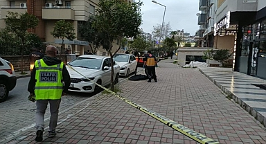 4. KATTAN DÜŞEN 16 YAŞINDAKI GENÇ HAYATINI KAYBETTİ.