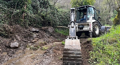 Efeler Belediyesi yol çalışmalarını sürdürüyor   