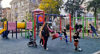 Efeler’in parkları yenileniyor