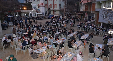 HİSARCIK MAHALLESİNDE İFTAR YEMEĞİ