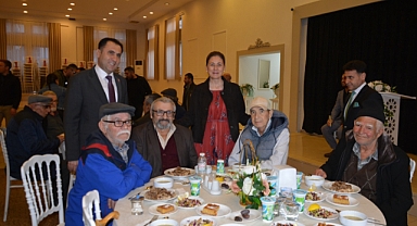 KAYMAKAM KAN HUZUREVİ SAKİNLERİ İLE İFTARDA BİR ARAYA GELDİ