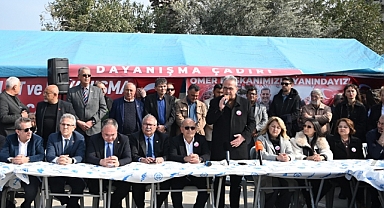 KUŞADASINDA DAYANIŞMA ÇADIRINDA BAYRAMLAŞMA GERÇEKLEŞTİRİLDİ