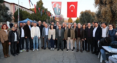 Nazilli Belediyesi’nden binlerce kişilik iftar