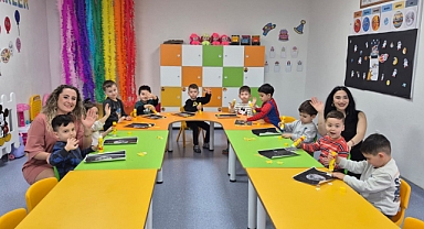 KUŞADASI BELEDİYESİ ÇOCUK GELİŞİM MERKEZİ’NDE MİNİKLER YARINLARA HAZIRLANIYOR