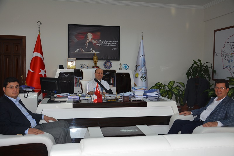 AK PARTİ MİLLETVEKİLİ KILINÇ, EFELER BELEDİYE BAŞKANI MESUT ÖZAKCAN’I ZİYARET ETTİ