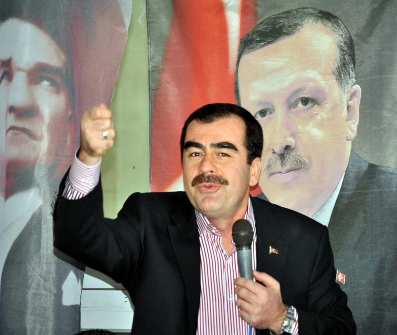 Erdem’den Tezcana 'Edep ya Hu!'