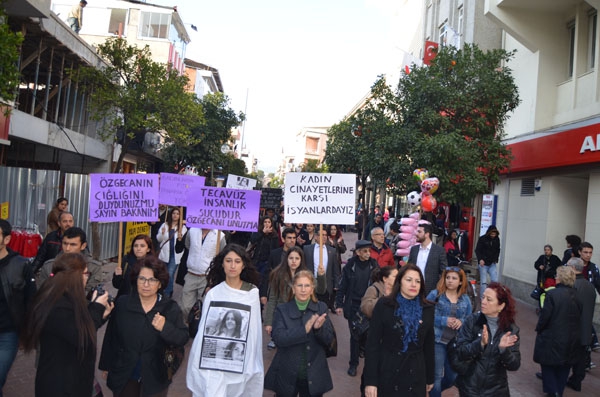 Nazilli’de Kadınlar Özgecan için yürüdü