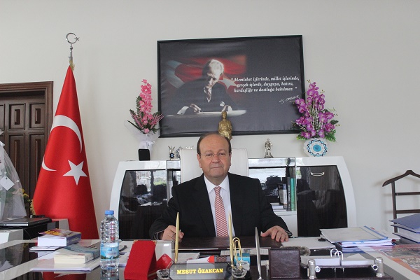 ÖZAKCAN’IN “YOKSULLARLA DAYANIŞMA HAFTASI” MESAJI